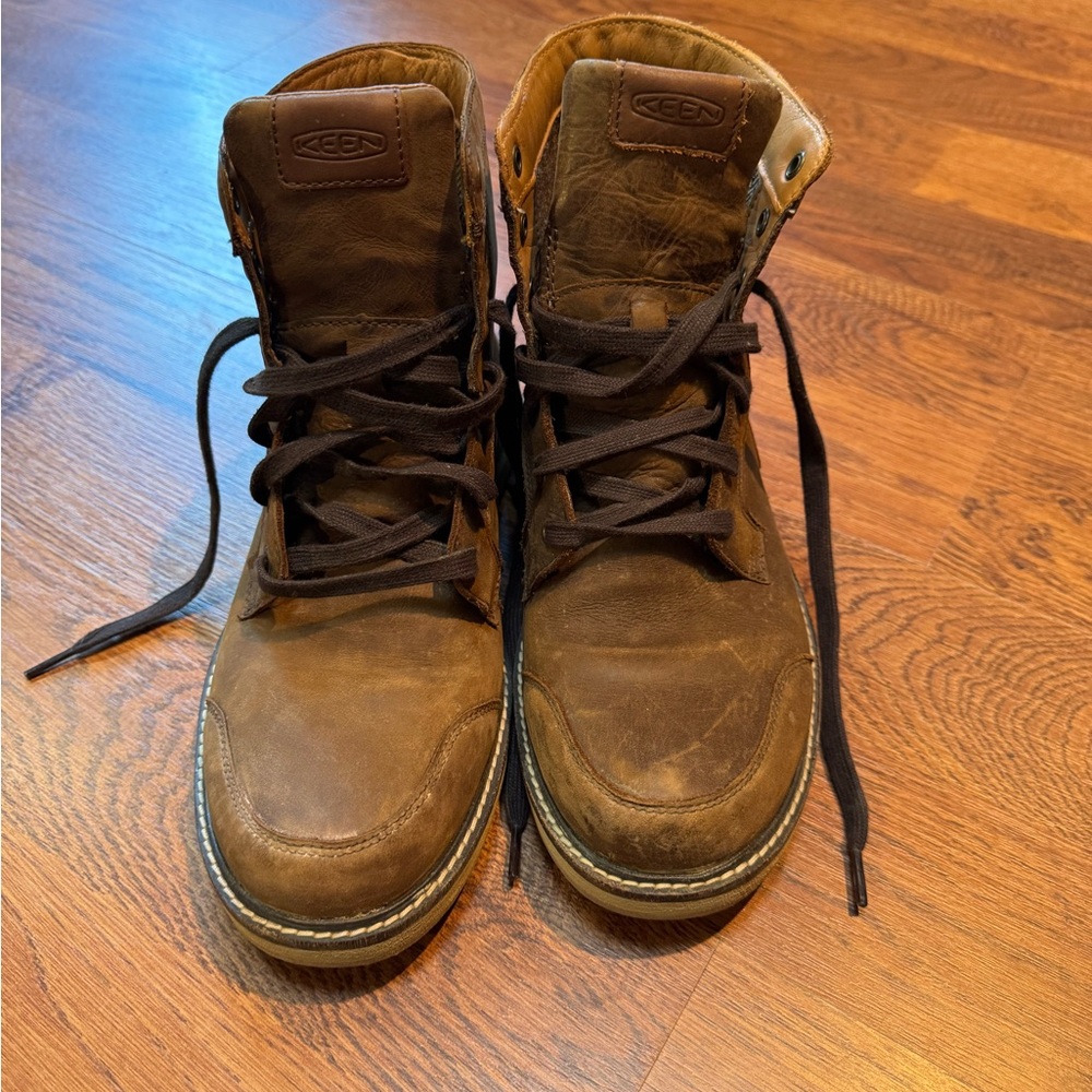 KEEN Men's Dark Brown Leather Boots